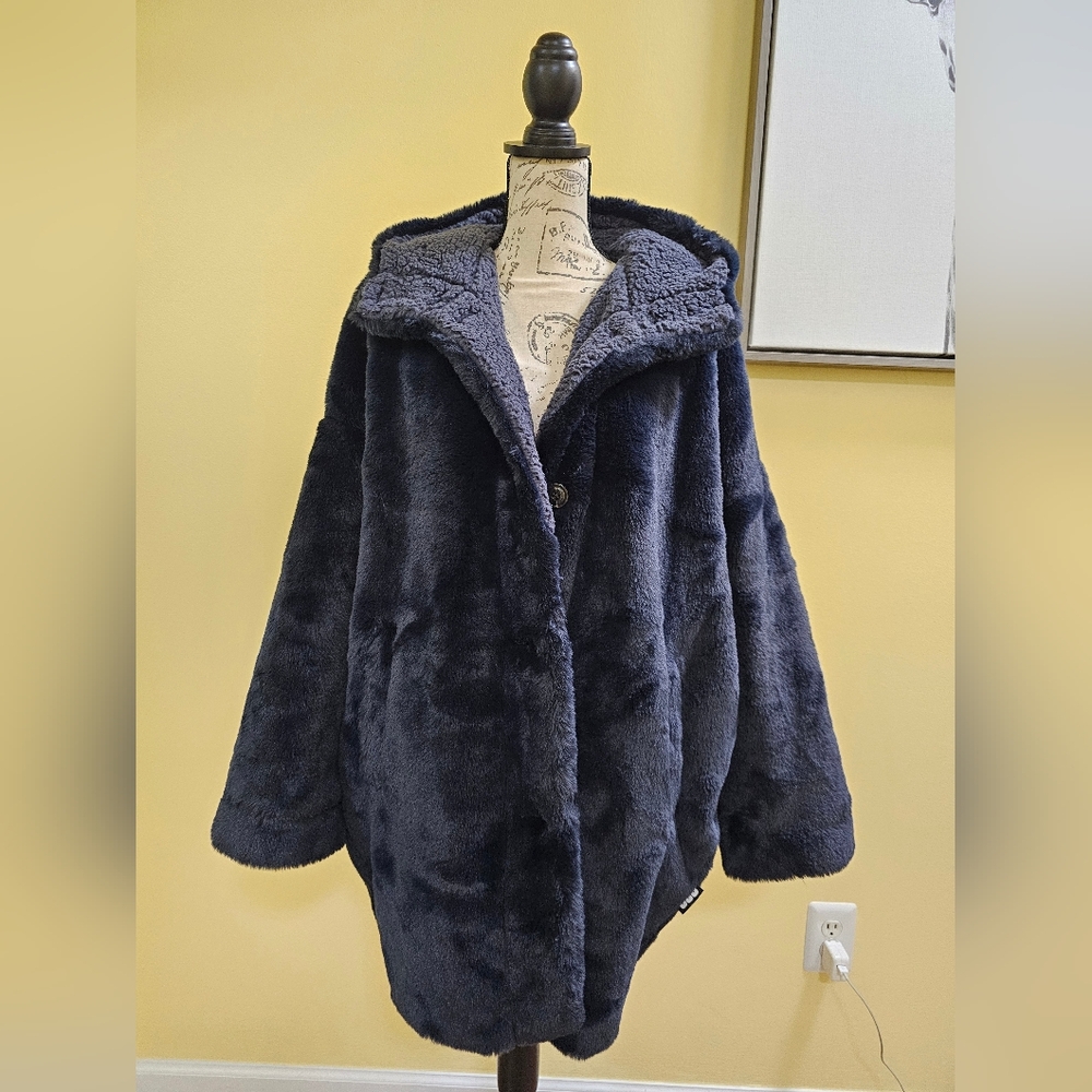 NWOT UGG Nori Oversized Coat- Faux Fur - Picture 9 of 17
